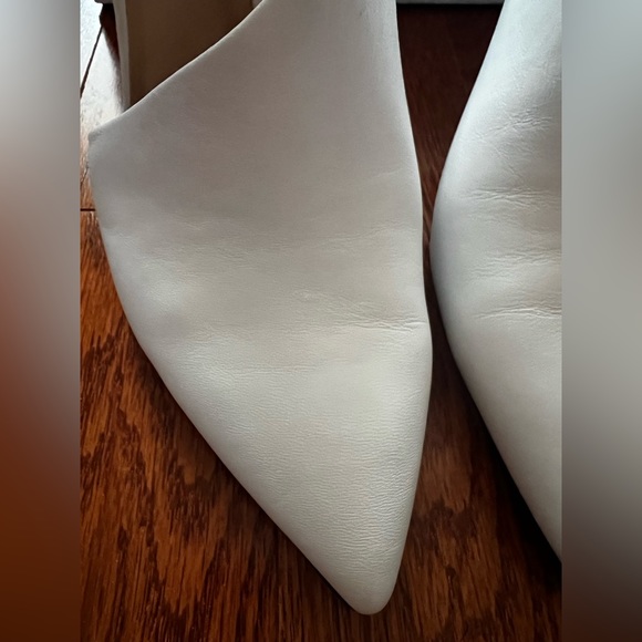 Something Navy Dina Pumps - White Leather - Picture 4 of 16